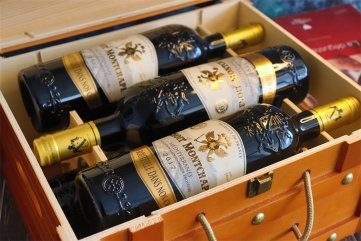 開個(gè)紅酒店去哪拿貨好呢