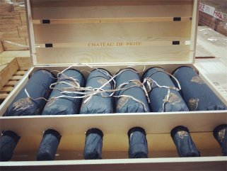 做紅酒進(jìn)口商的發(fā)展好不好